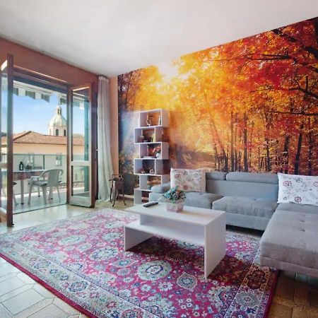 Appartamento House Of Roses Con Vista Duomo كومو المظهر الخارجي الصورة