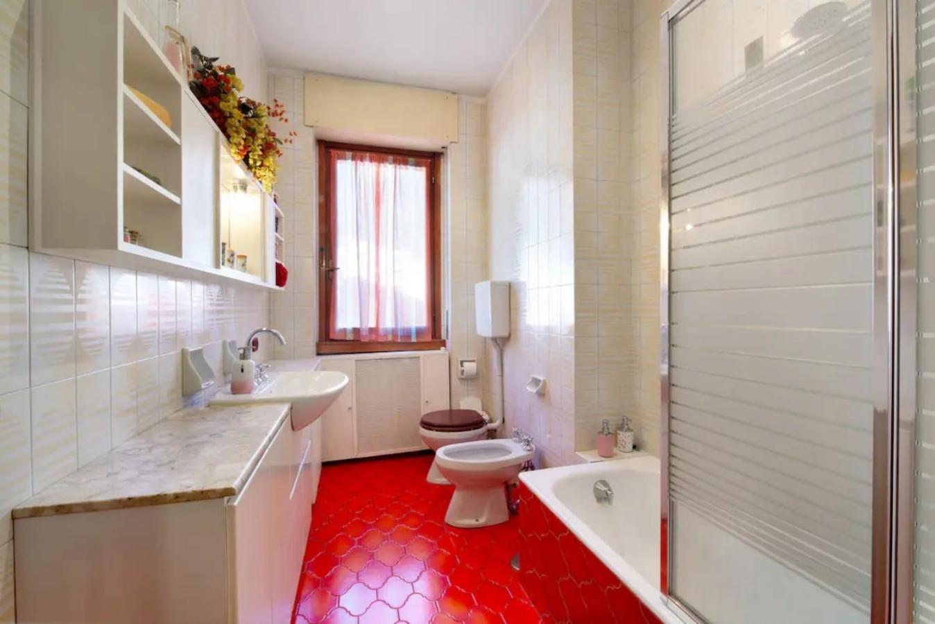 Appartamento House Of Roses Con Vista Duomo كومو المظهر الخارجي الصورة
